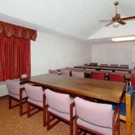 Econo Lodge At Nasa Webster Facilities photo